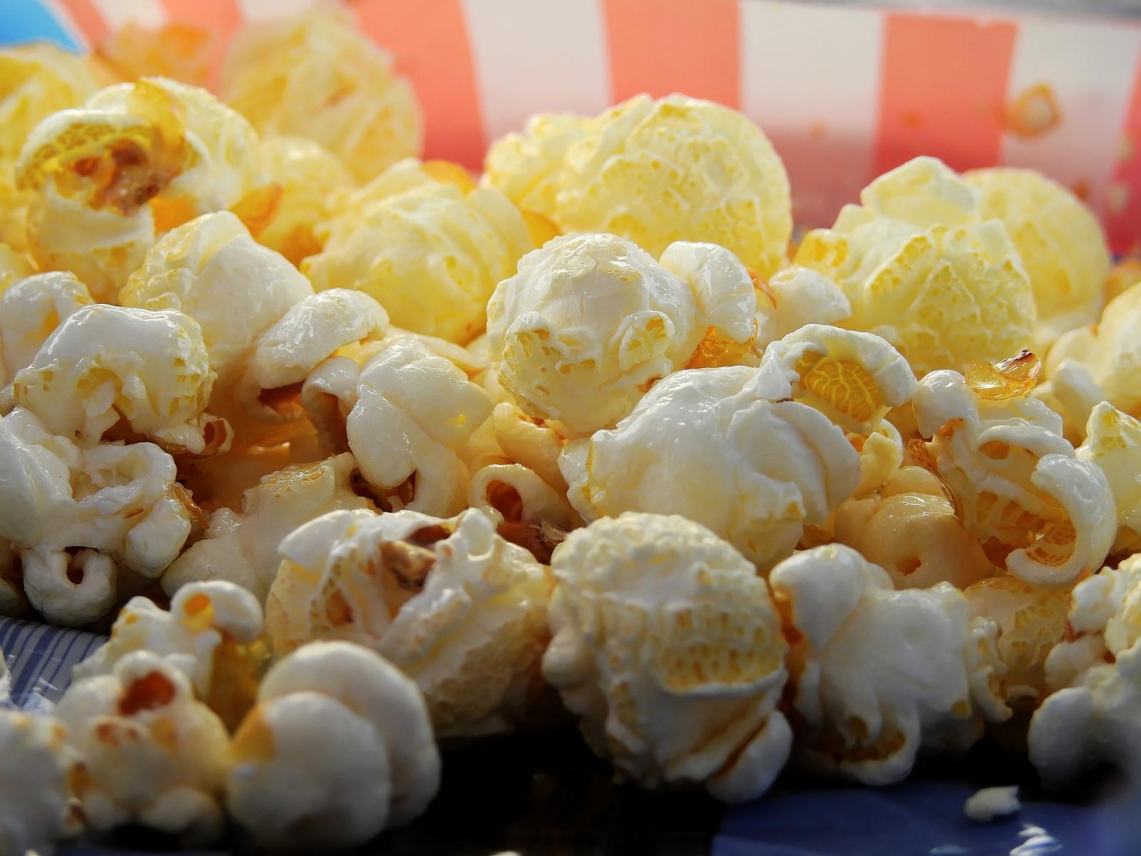 Picture of popcorn ready to eat.