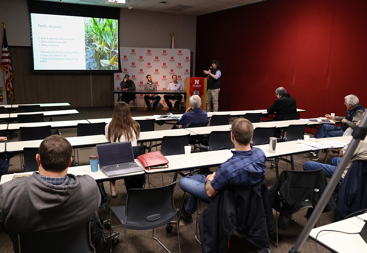 https://lancaster.unl.edu/images/Successful-Farmer-Panel-23.jpg